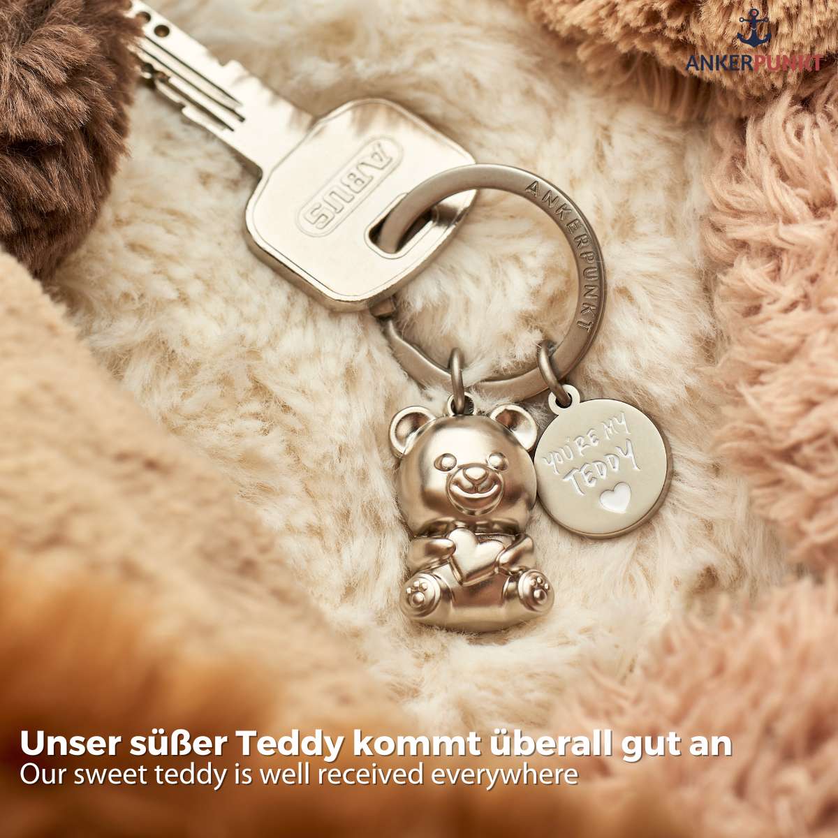 Unser Teddy Schlüsselanhänger mit Gravur „You’re my Teddy“ kommt überall gut an – süßer Glücksbringer als Geschenk.