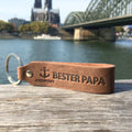 Geschenk für Mama und Papa Beste Mama & Bester Papa Schlüsselanhänger Set Leder dunkelbraun - Ankerpunkt