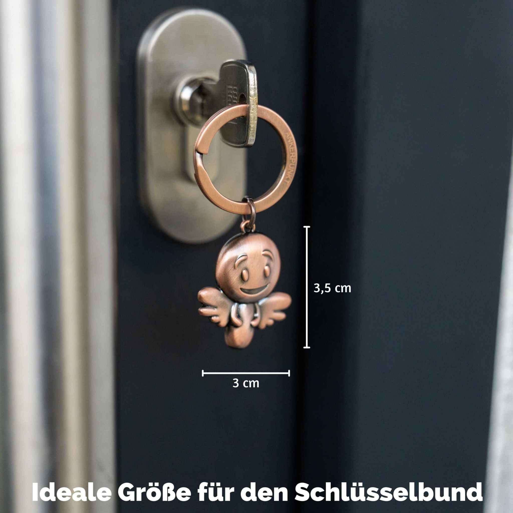Schutzengel Schlüsselanhänger im vintage Look aus Bronze, ideal für Schlüsselbund, mit lächelndem Engel.